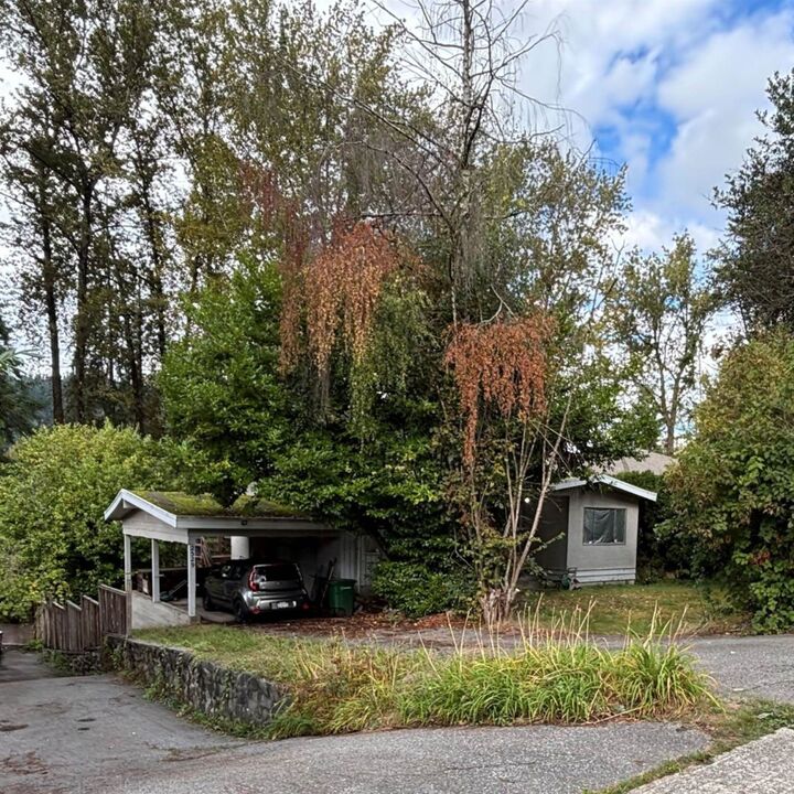 Property Photo: 2529 Larkin Court BC V3J 1E1