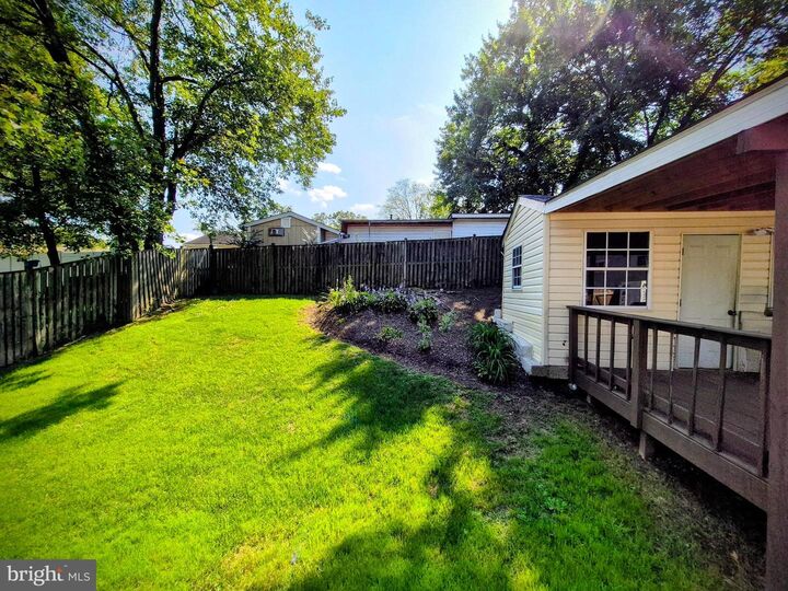 Property Photo: 6727 Eldridge Street MD 20784