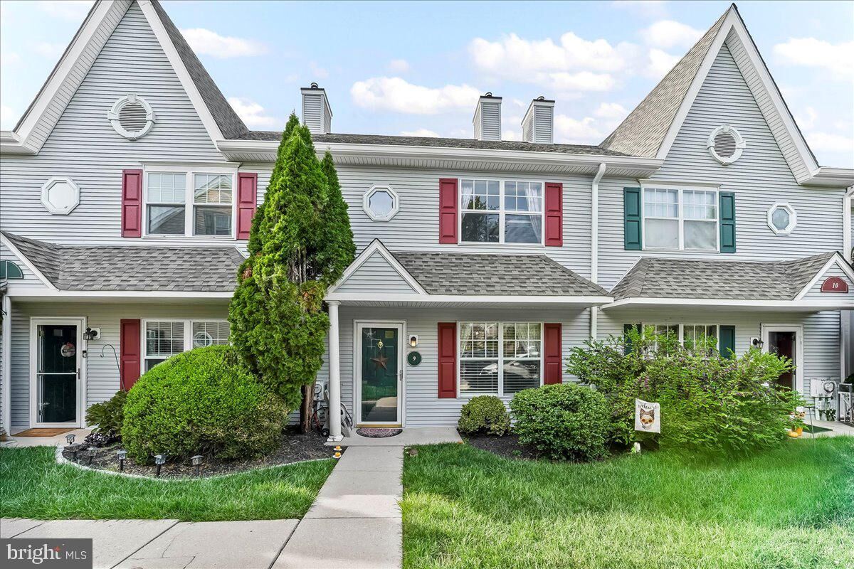 Property Photo:  9 Wendy Way 42  PA 19460 