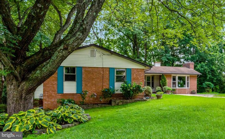 8449 Thames Street  Springfield VA 22151 photo