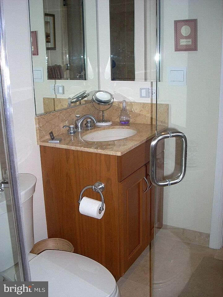 Property Photo:  1701 Locust Street 15 1717  PA 19103 