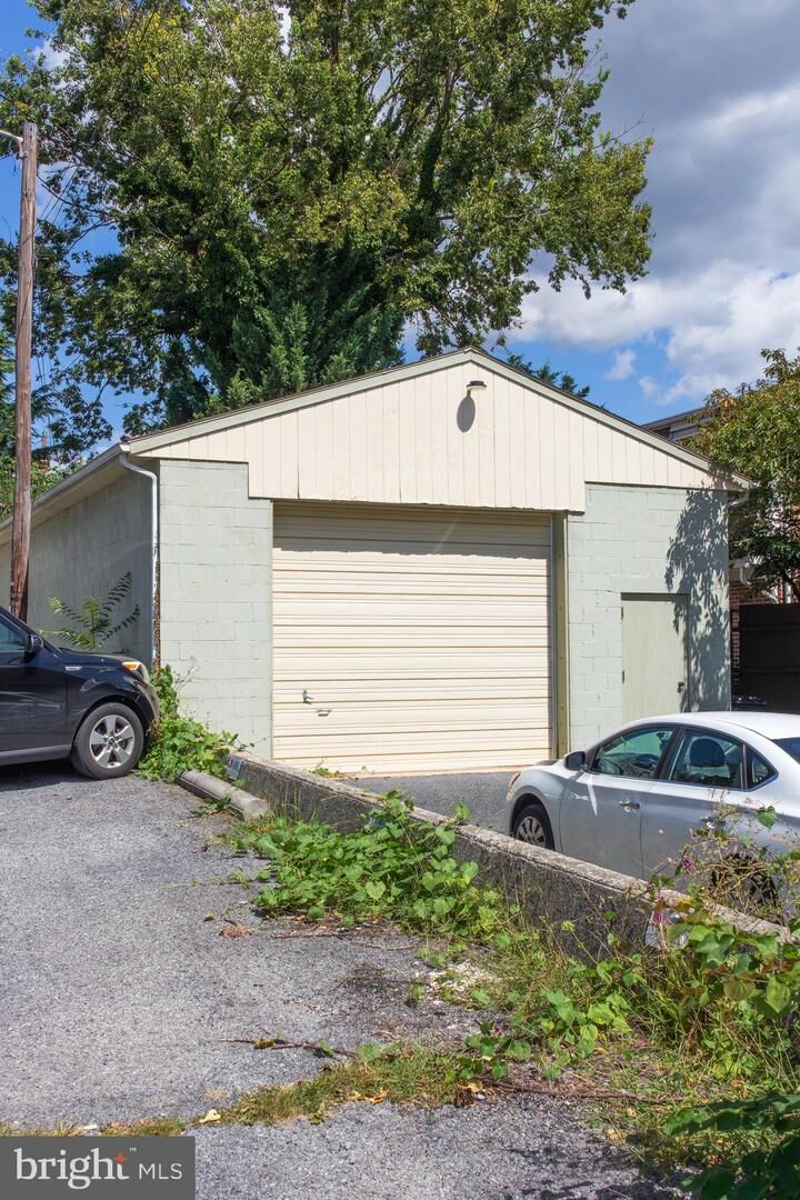 Property Photo:  36 W Pomfret Street  PA 17013 