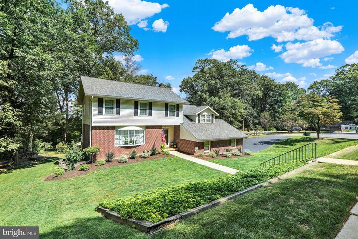 Property Photo:  13 Edgedale Court  PA 19610 
