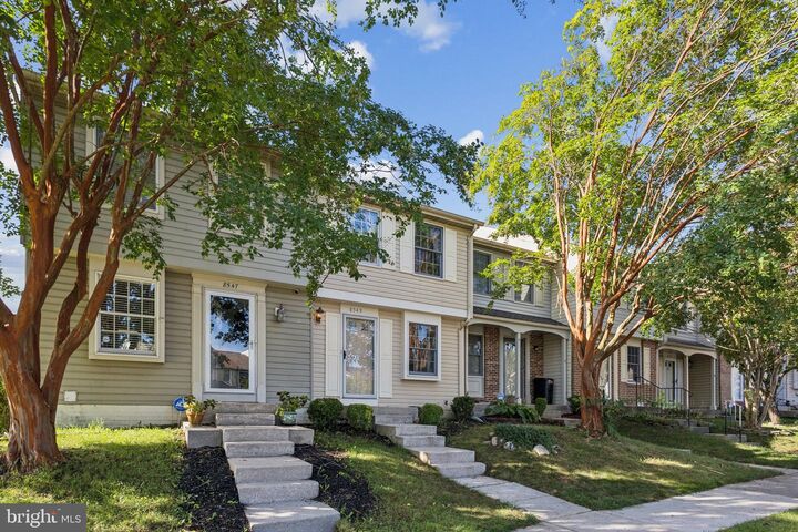 Property Photo:  8549 Blackfoot Court  VA 22079 