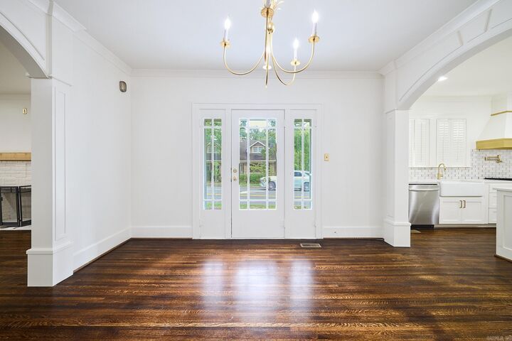 Property Photo:  5101 Lee Avenue  AR 72205 