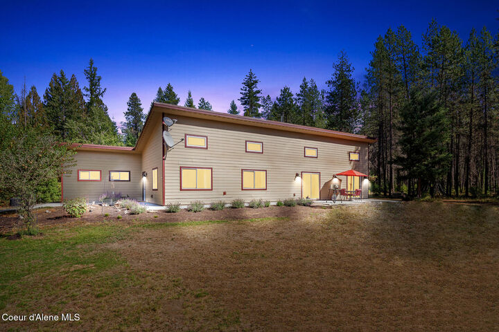 Property Photo: 307 Crosswhite Rd ID 83809