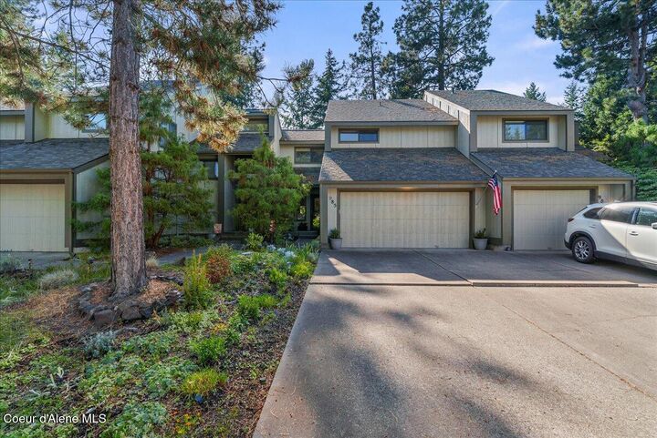 Property Photo:  985 E Loch Lomond Ct  ID 83835 