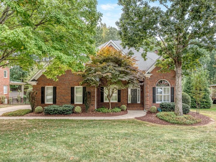 4301 Rosecliff Drive  Charlotte NC 28277 photo