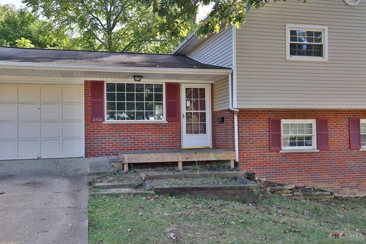 Property Photo:  6566 Montevista Drive  OH 45224 