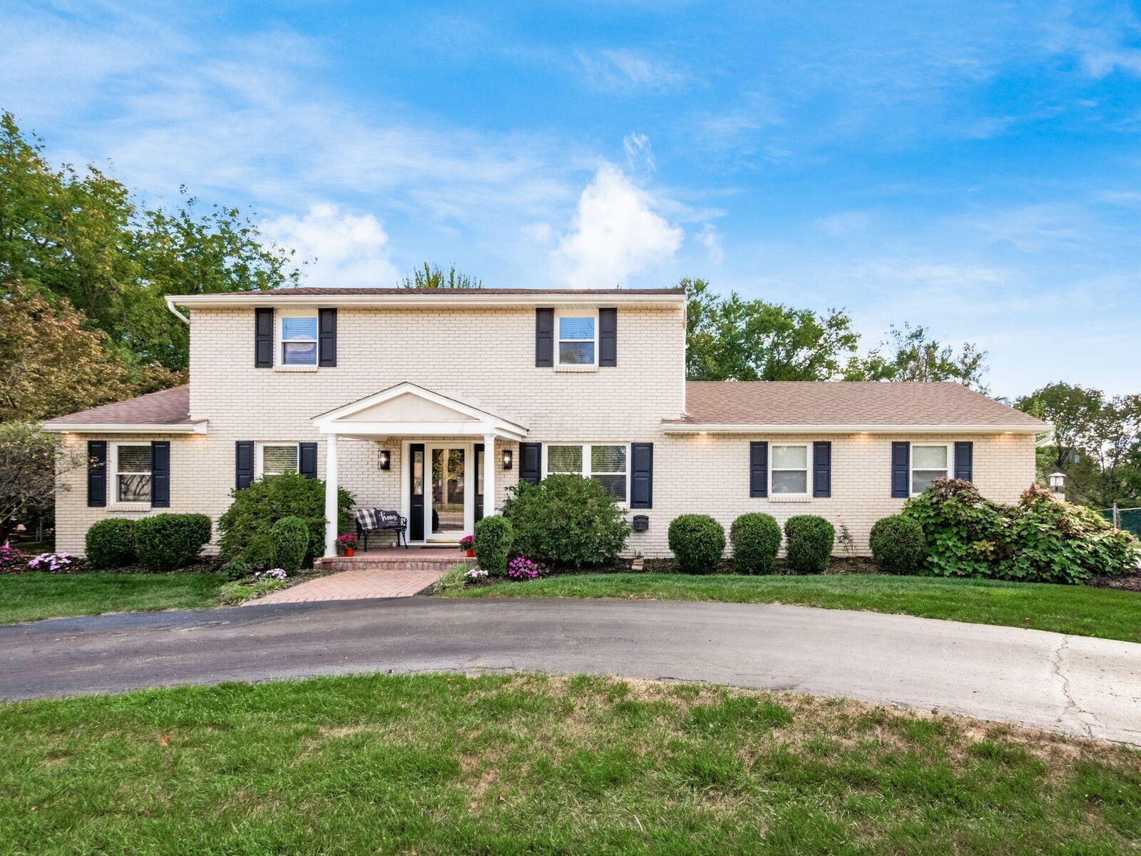 Property Photo: 2403 White Road OH 43123