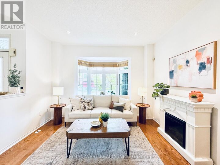 Property Photo:  22 Sierra Drive  ON M1P 5C2 