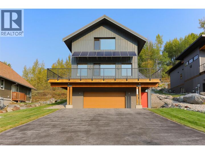 Property Photo: 1006 Silvertip Road BC V0G 1Y0