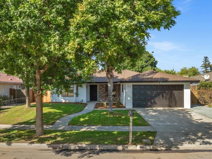 263 Stanford Avenue  Fresno CA 93727 photo