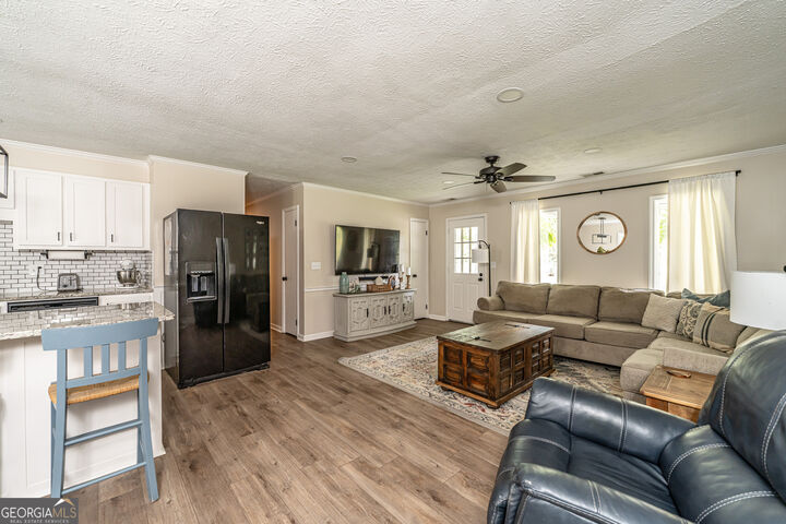 Property Photo: 1194 New Rosedale Road NE GA 30105