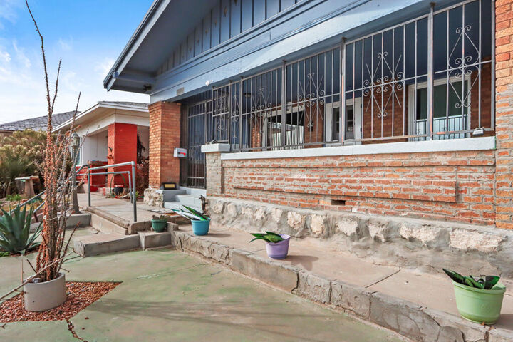 Property Photo:  1019 E California Avenue  TX 79902 