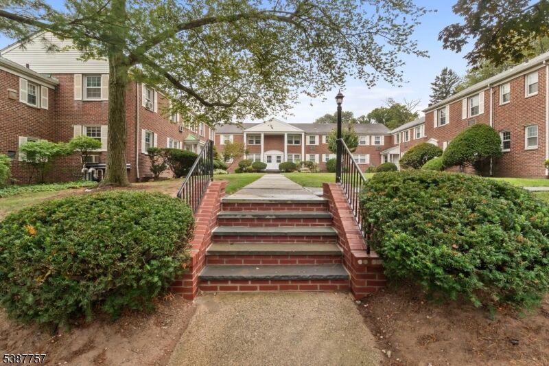 Property Photo:  445 Morris Ave 7  NJ 07081 