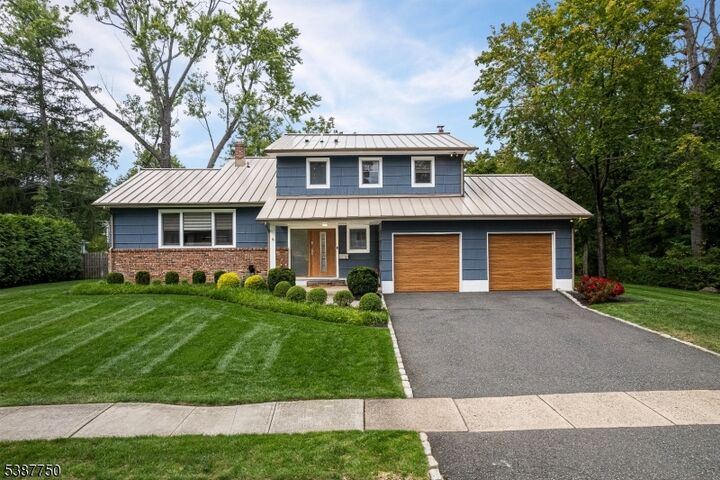 57 Parrott Mill Rd  Chatham Boro NJ 07928 photo