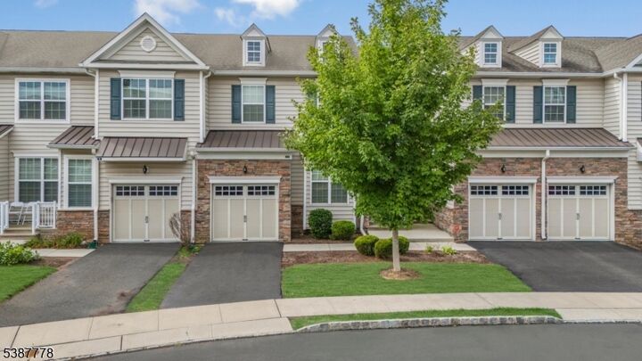 Property Photo: 11 Cortland Place NJ 08558