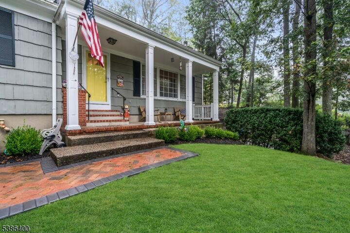 Property Photo:  25 N Star Dr  NJ 07960 