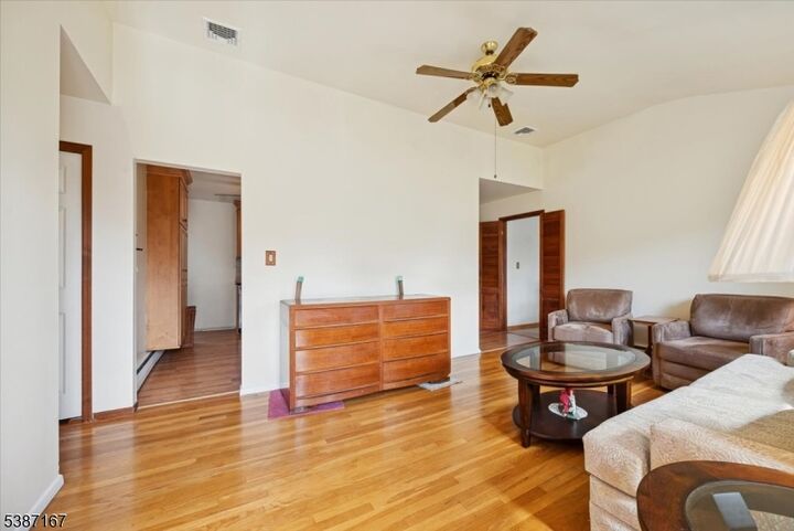 Property Photo:  6 Crestwood Ave  NJ 08844 