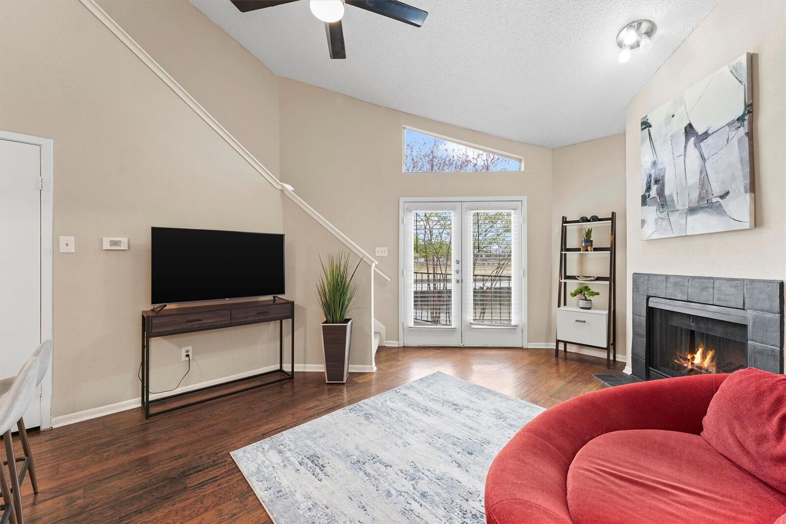 Property Photo: 10855 Meadowglen Lane 729 TX 77042