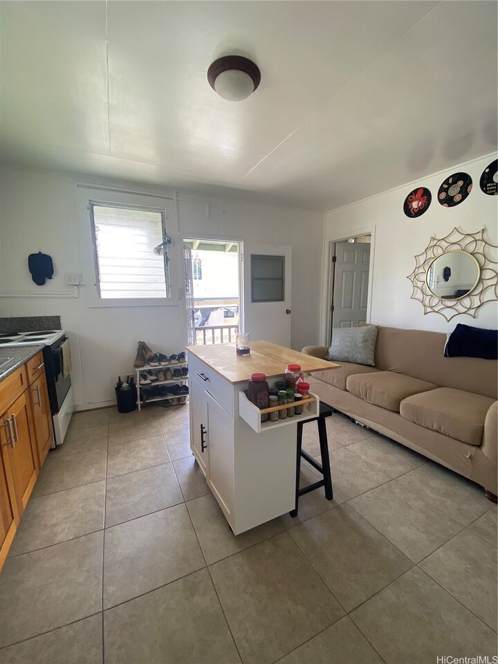 Property Photo:  1504 Dominis Street  HI 96822 