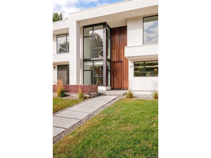 Property Photo: 221 S Forest St CO 80246