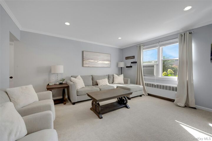 Property Photo: 5 Bryant Crescent 1N NY 10605
