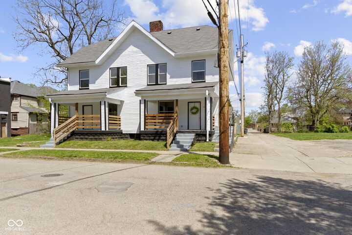Property Photo:  718 E 27th Street  IN 46205 