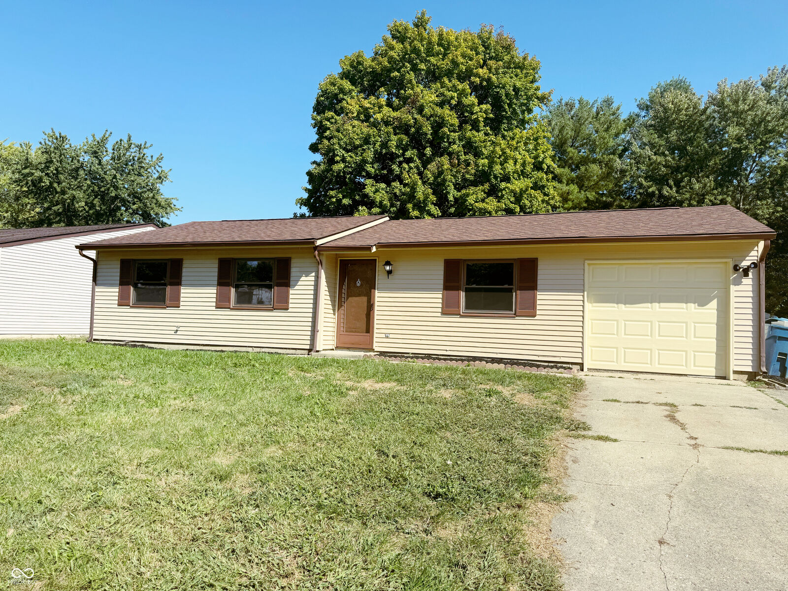 Property Photo: 1353 New Field Lane IN 46231