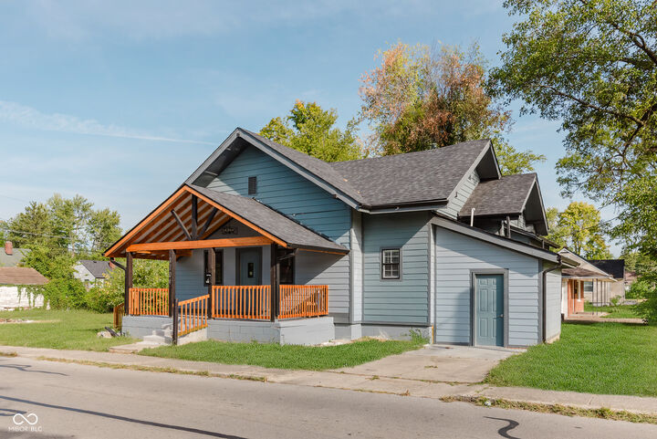 Property Photo:  2104 W 16th Street  IN 46016 