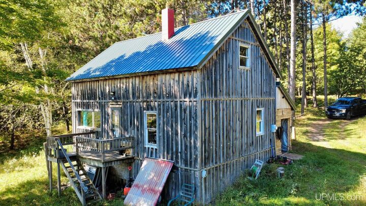 Property Photo:  25307 Dover Road  MI 49913 