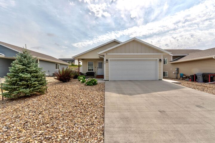408 Diamond Ridge Boulevard  Rapid City SD 57703 photo