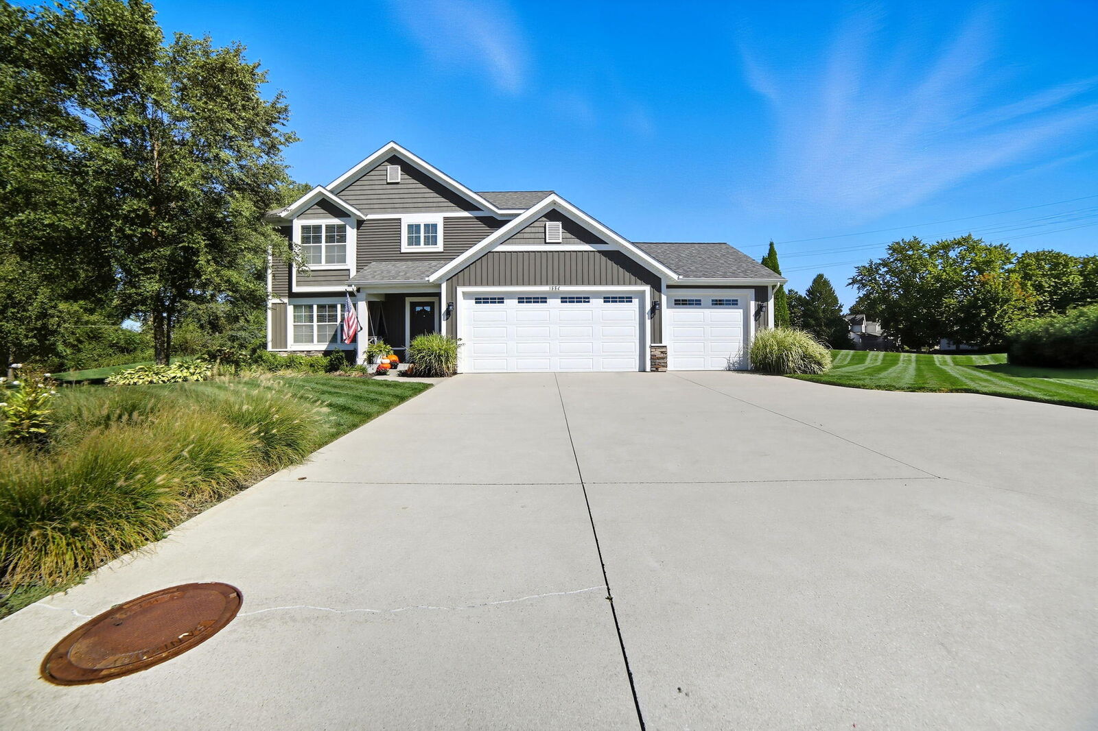 Property Photo:  1554 Shenandoah Drive  MI 49464 
