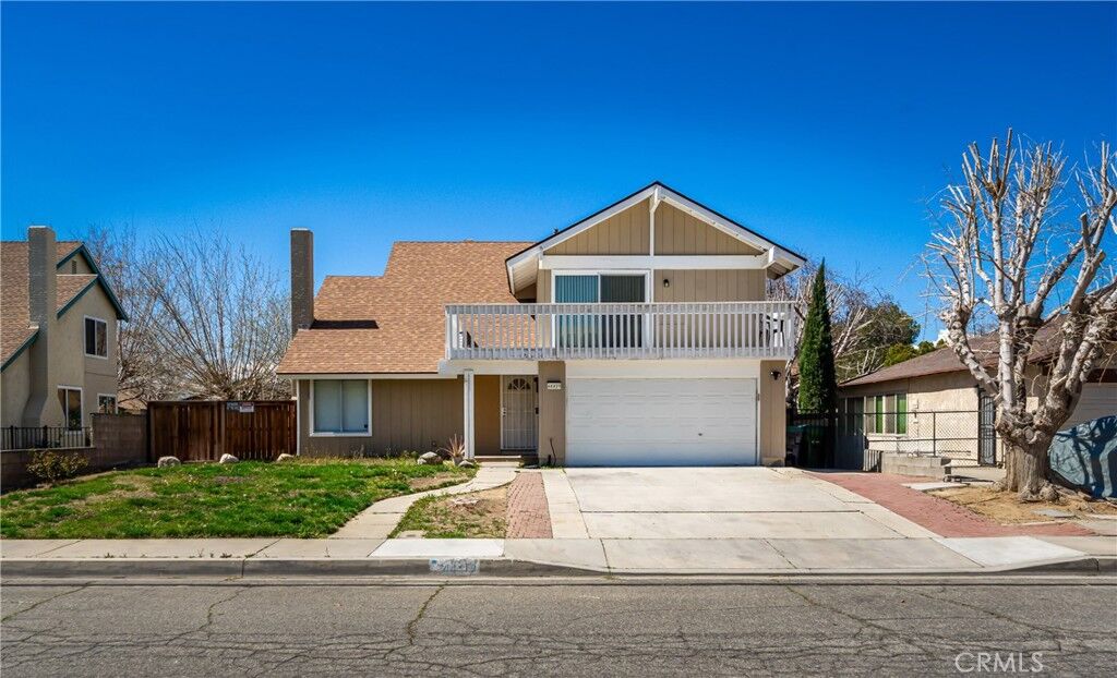 Property Photo: 44419 Fenhold Ave CA 93535