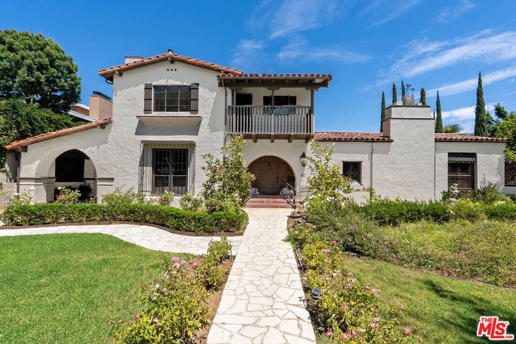 Property Photo: 706 N Maple Drive CA 90210