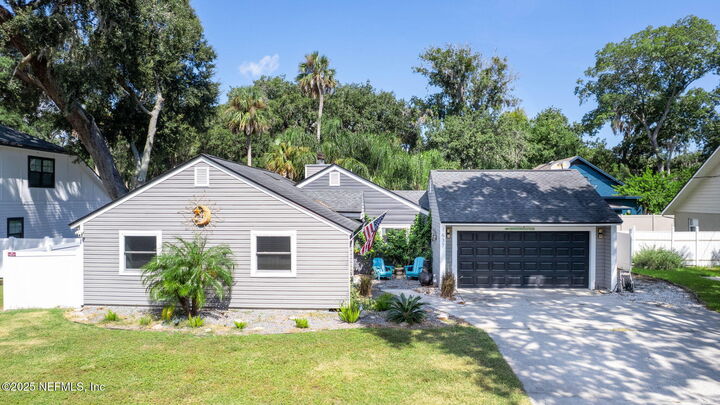 Property Photo:  1637 2nd Avenue N  FL 32250 
