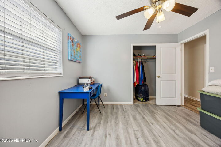 Property Photo: 6305 Wuthering Heights Road FL 32211