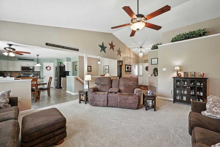 Property Photo:  2732 Coachlight Lane  KY 41005 