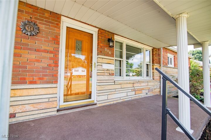 Property Photo:  906 16th Street  WV 26105