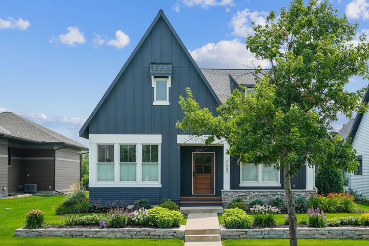 11433 Wildflower Drive N  Lake Elmo MN 55042 photo