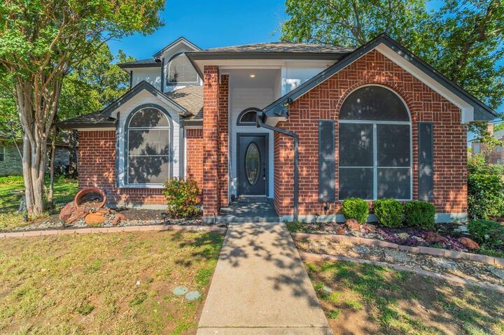 Property Photo:  5629 Chimney Rock Drive  TX 76017