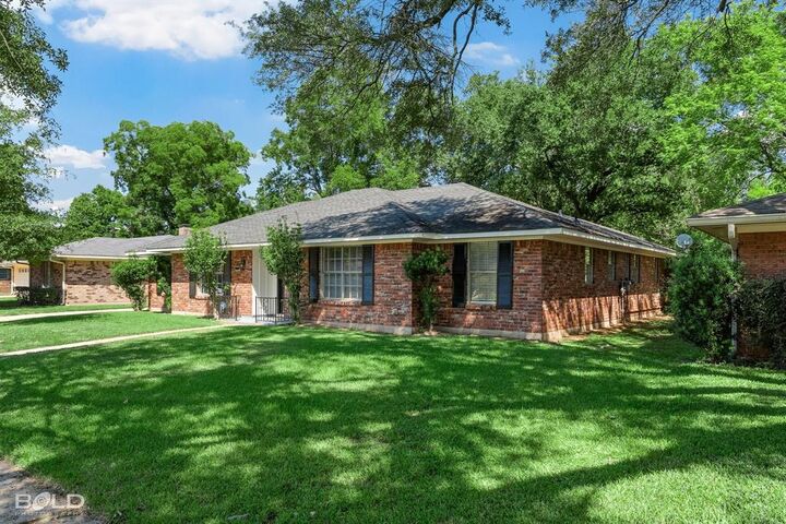 Property Photo: 7517 University Drive LA 71105