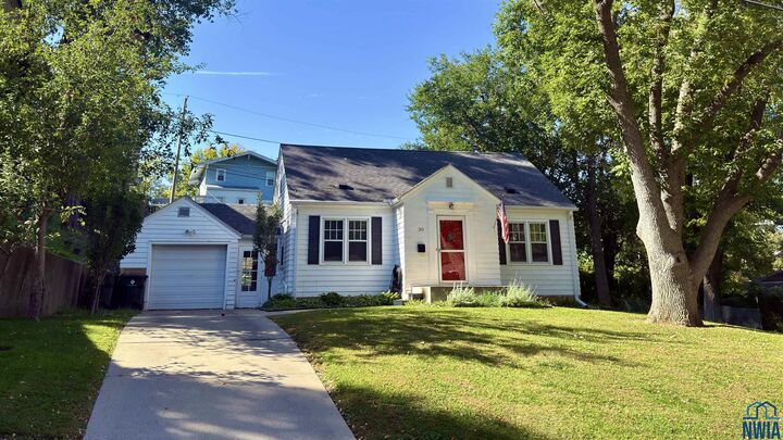 Property Photo: 30 Stewart Avenue IA 51104