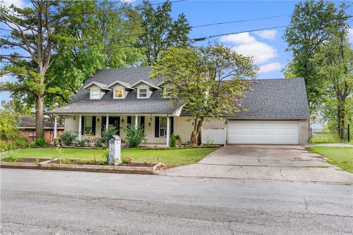 Property Photo: 1719 Wensworth Avenue AR 72762