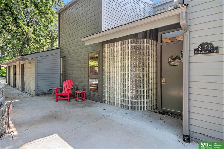 Property Photo:  21811 Hillandale Drive  NE 68022 