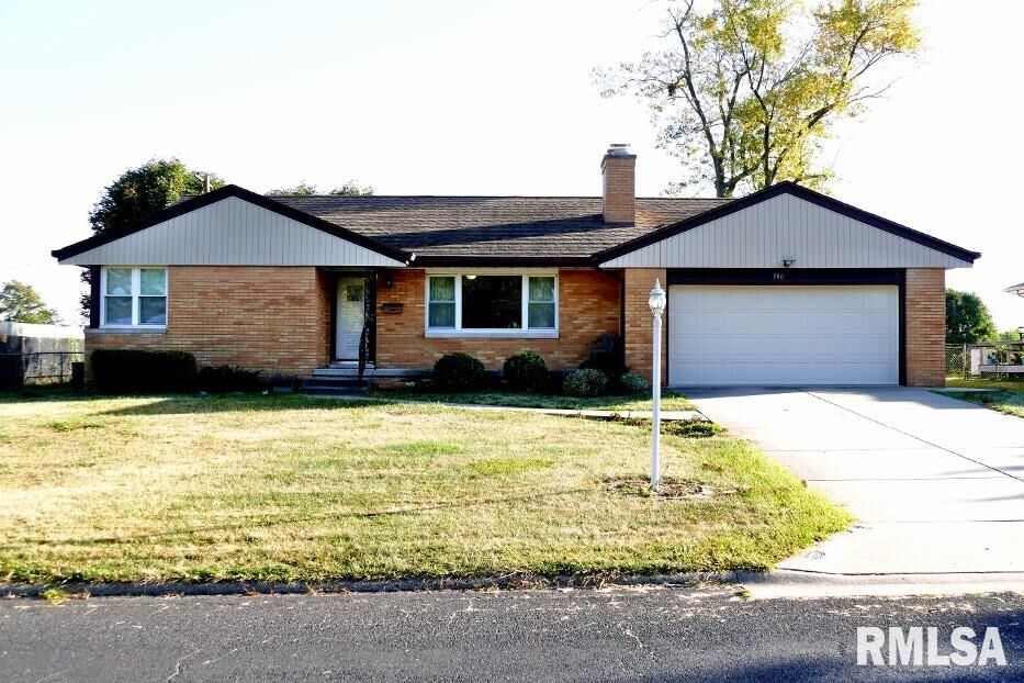 Property Photo:  306 W Ivy Lane  IL 61614 