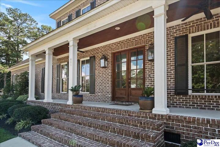 Property Photo:  600 Ridgewood Dr  SC 29501 