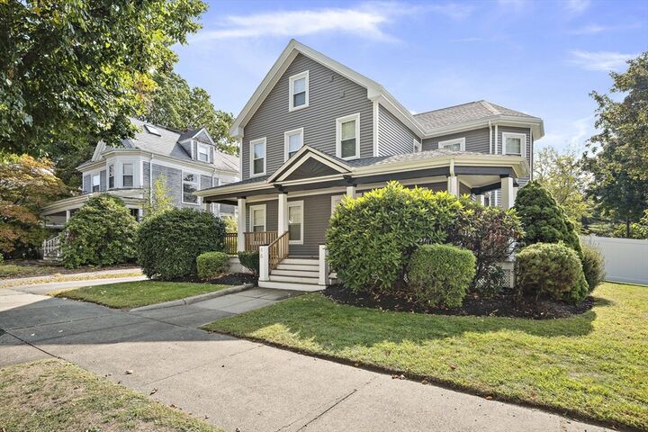 Property Photo:  46 Chestnut St 1  MA 01880 