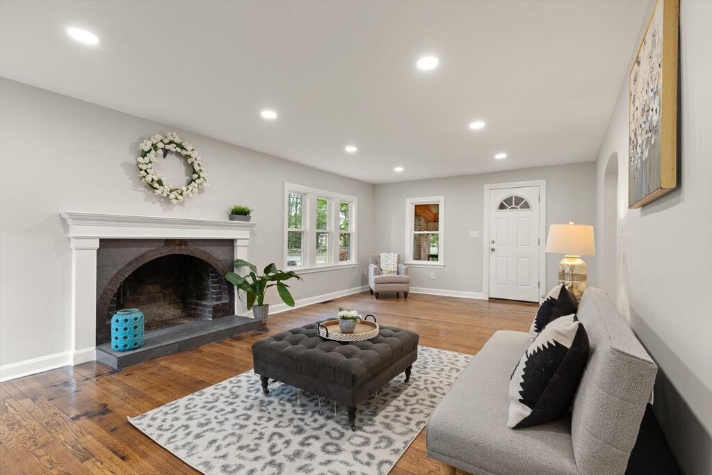 Property Photo:  129 Maple Ave  MA 01545 